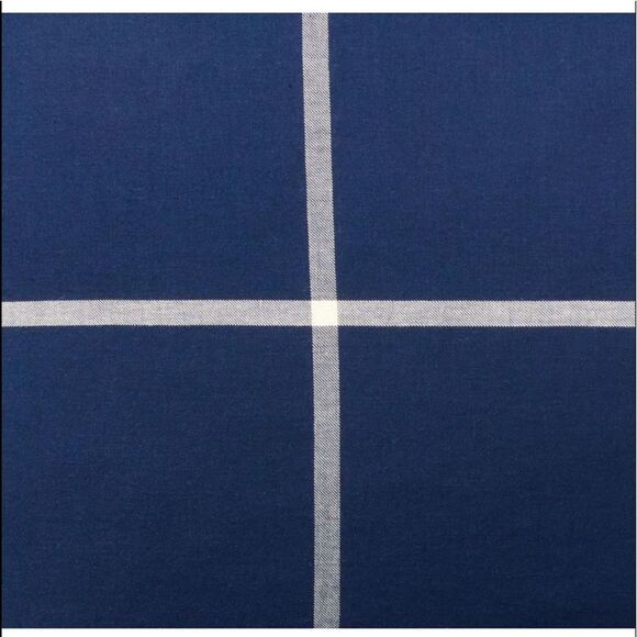 Modern Equestrian Windowpane
Sham, King - Picture 5 of 7